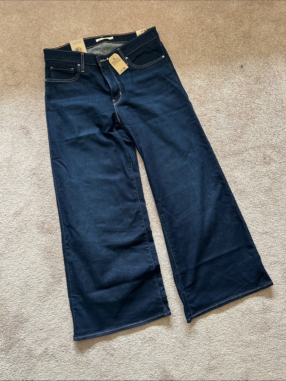 Levi’s 318 Shaping Wide Leg Jeans Dark Wash NWT 32x30